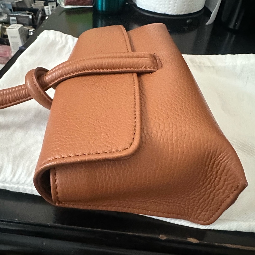 M. Gemi Tan Leather Wristlet/crossbody - Picture 3 of 10
